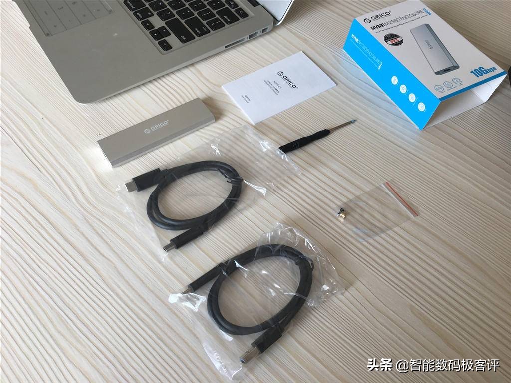 orico奥睿科m.2移动硬盘盒图赏,orico奥睿科pcie4.0硬盘盒m.2