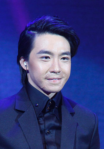 从毁容到重生,从美男子到毁容俞灏明如今怎样了