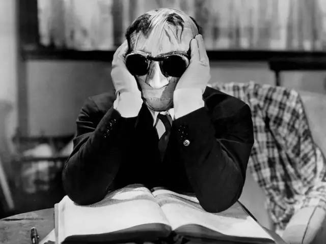 2020最佳惊悚片，比惊吓更恐怖的是控制欲，我看得快窒息了