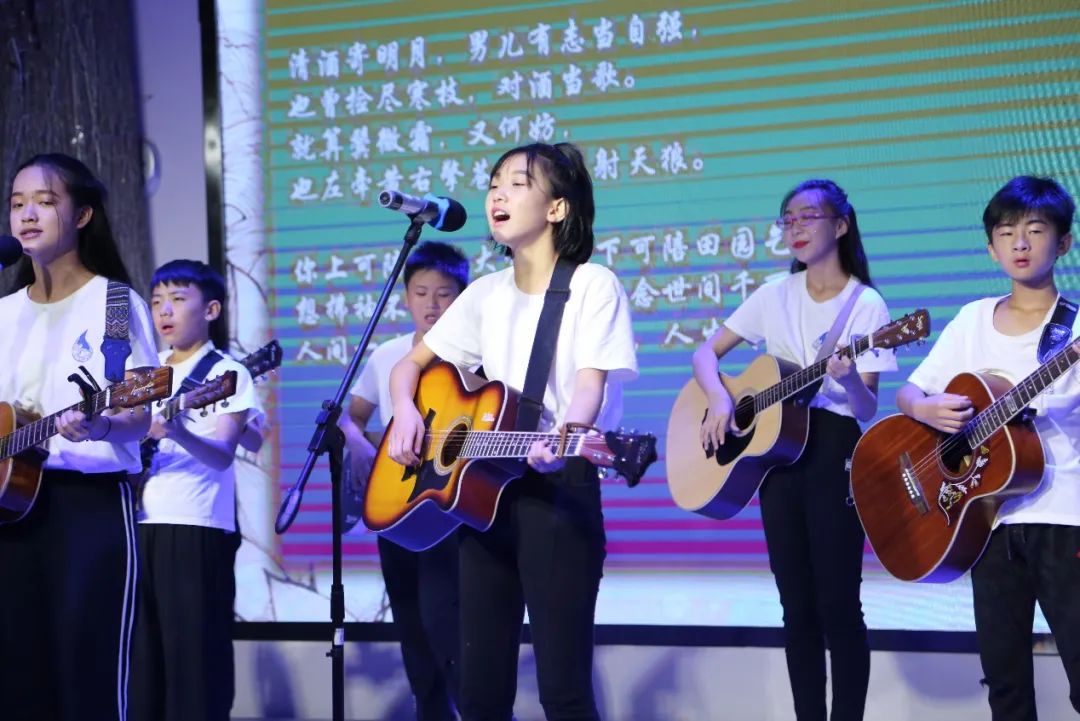 毕业庆典的仪式感,六年级毕业庆典视频