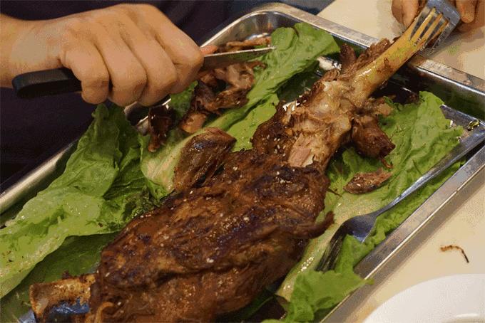 哼，又想「骗」我去*疆新**旅游！