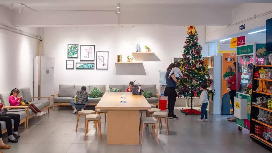 莱尔斯丹lesaunda包包官方旗舰店,莱尔斯丹包包档次怎样