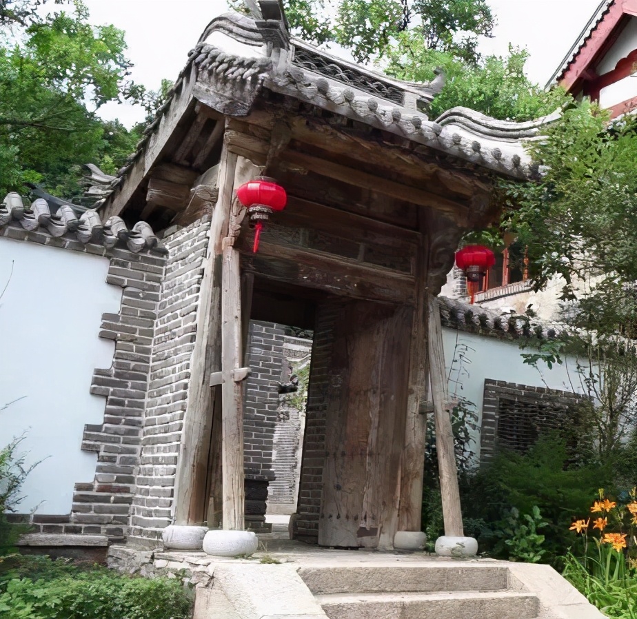 我们不止生产钢——请叫我，鞍山