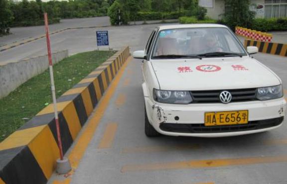 驾考科目一怎么考的,驾考科目一是怎样的考试流程