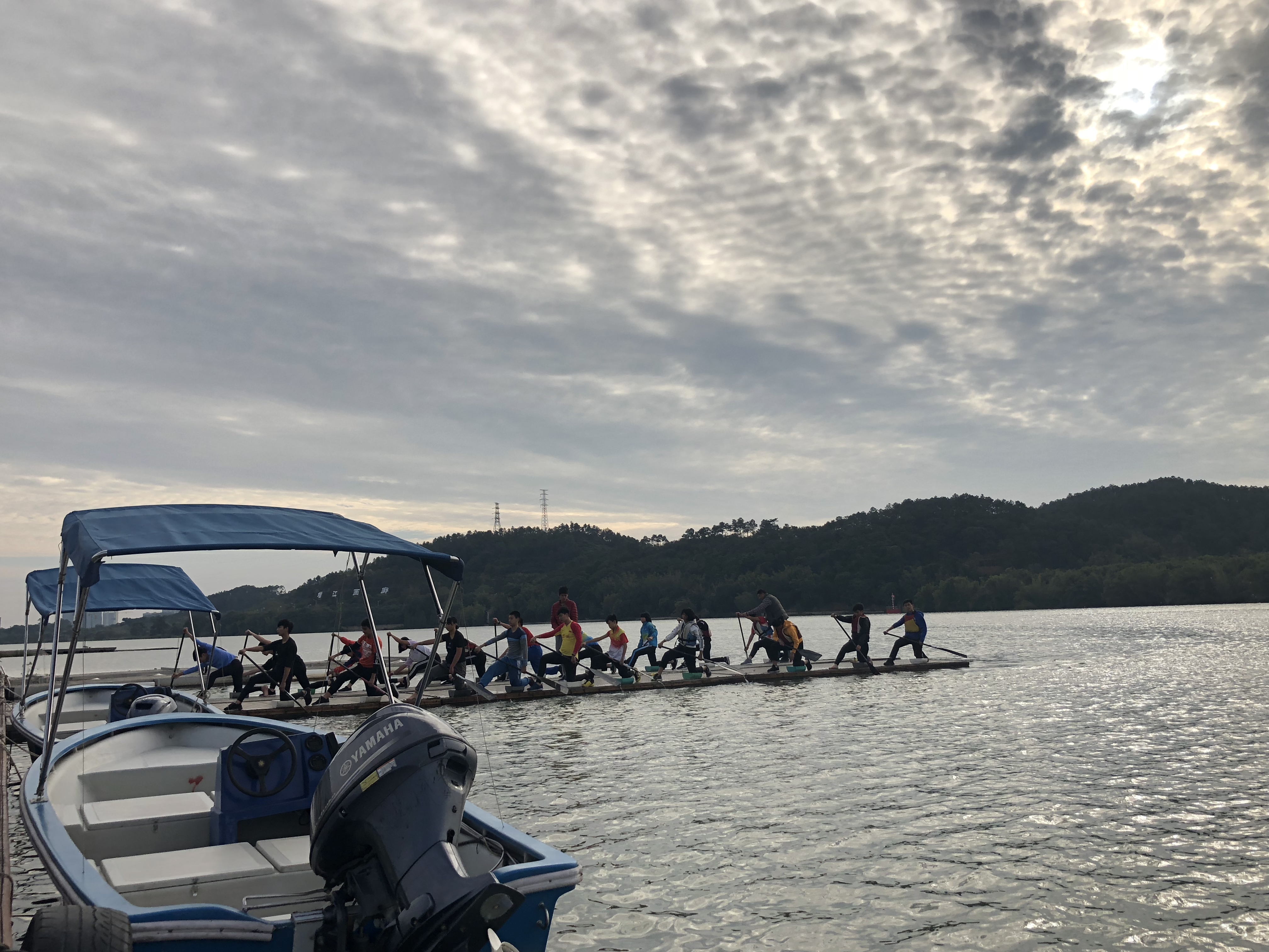 三看组成一句话,三看金庸小说