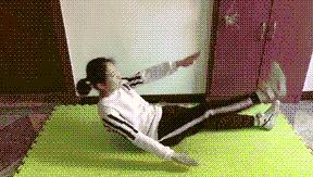 停课不停练居家体育课,停课不停练儿童居家健康体能训练