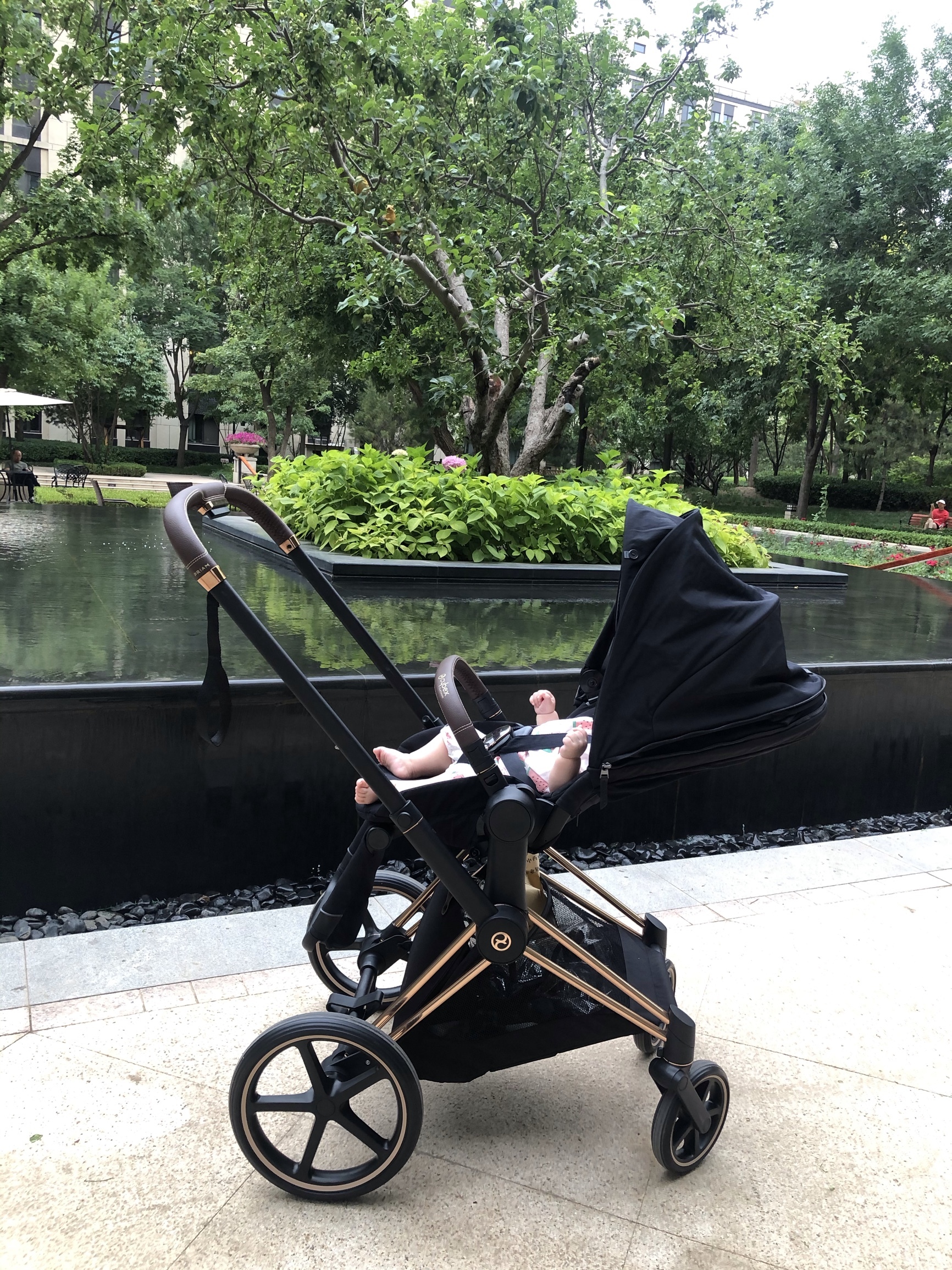 婴儿车十大品牌26款婴儿推车测评,怎么选择轻便婴儿车