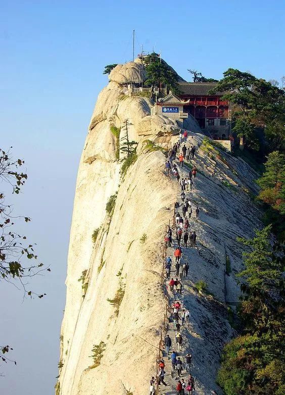 天下奇险第一山是指,奇险天下第一山
