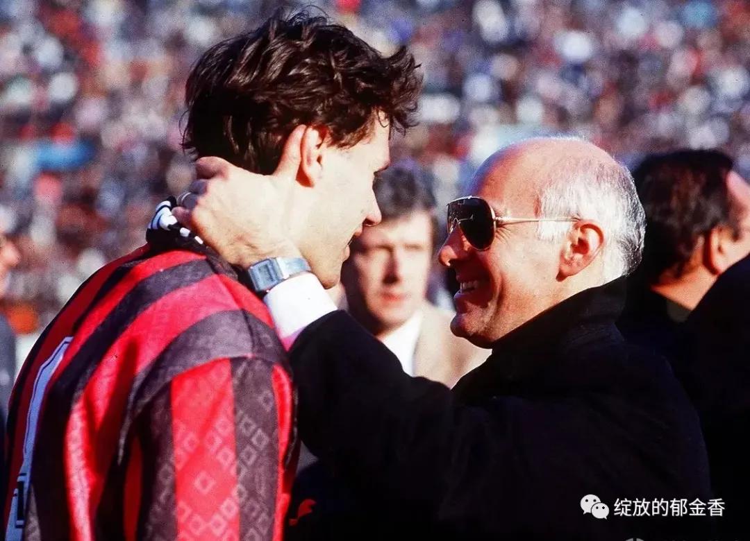 足坛教练排名里皮,阿里戈萨基采用的阵型