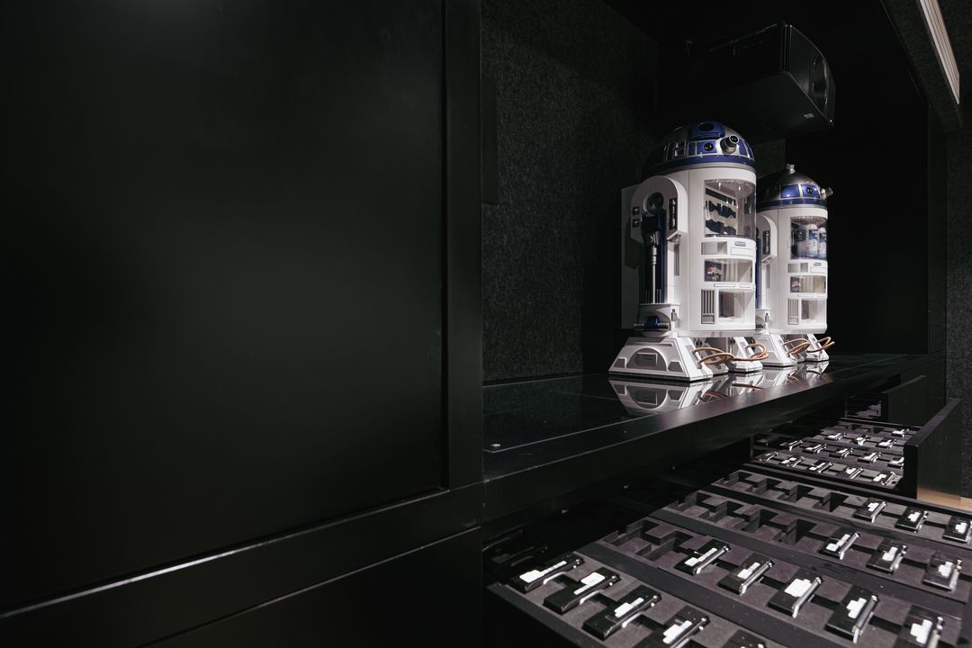 他把家里，变成了500m²的三层游戏厅