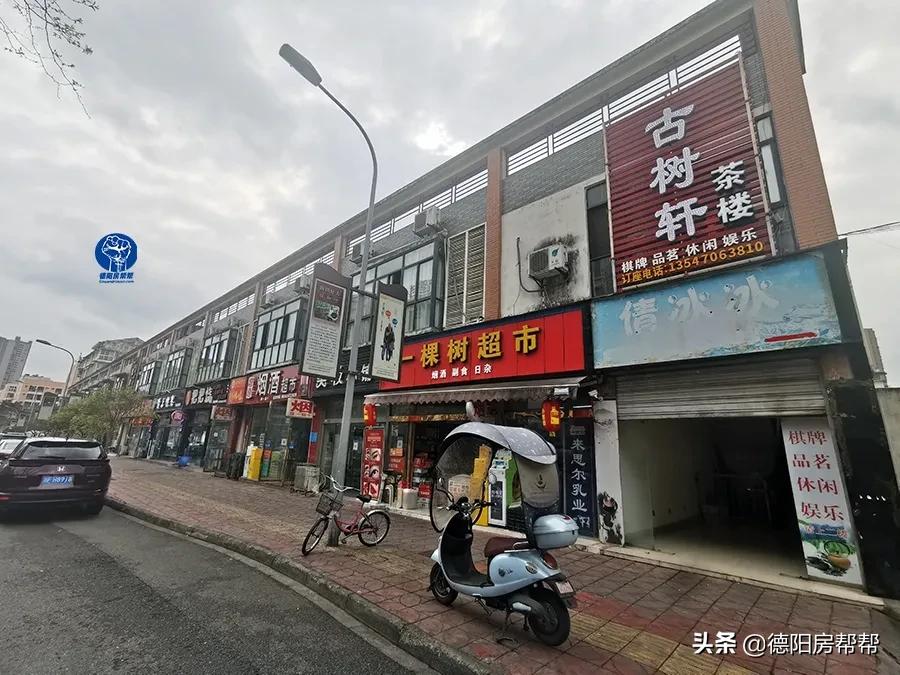 在这些酒精浓度50°的德阳街头，“耍家们”找到了商机