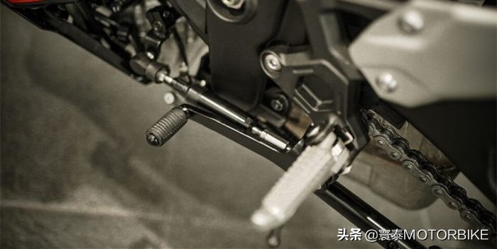 川崎小忍者zx25r摩托车视频素材,川崎zx-25r官方售价