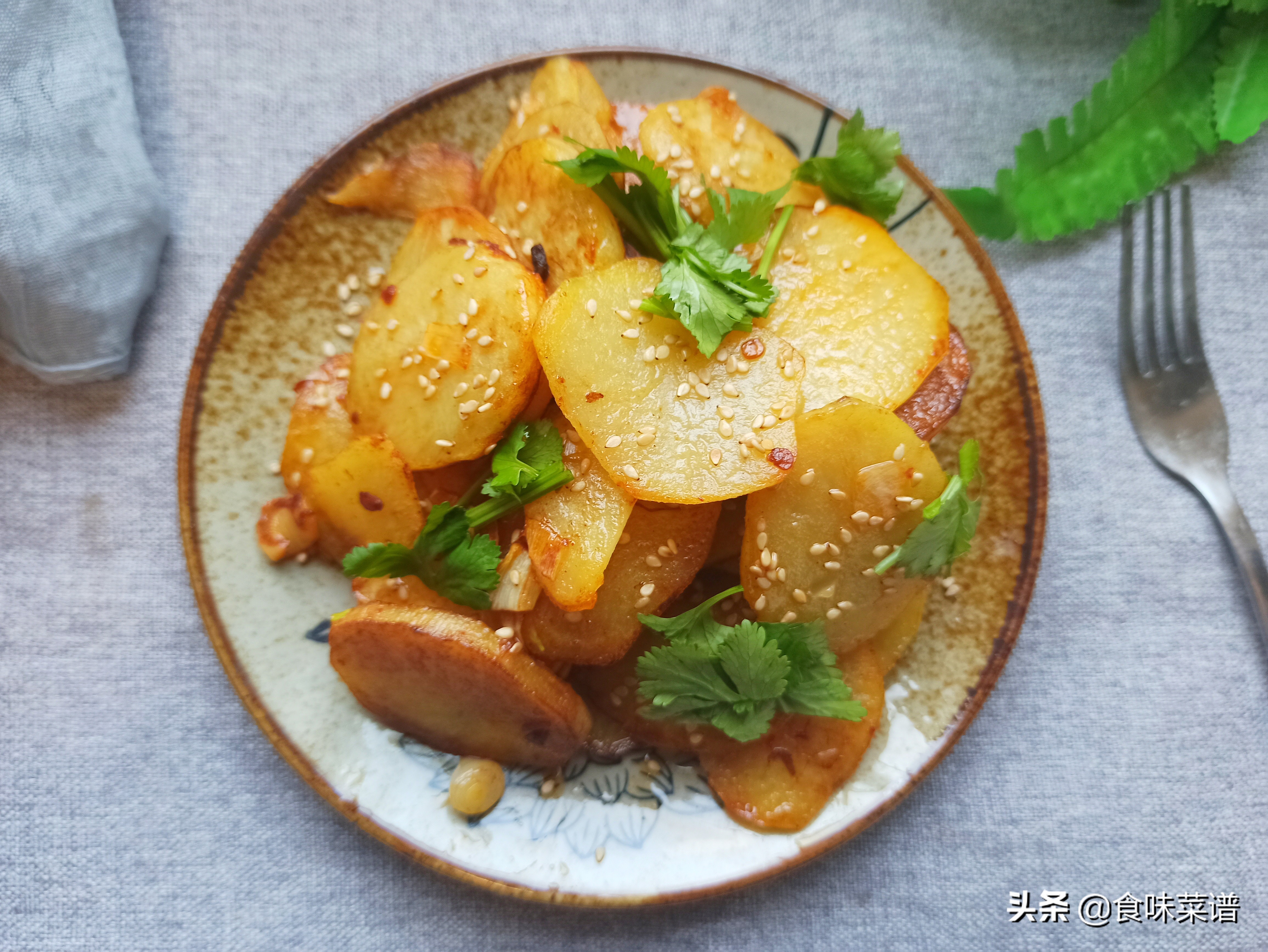土豆肉末新吃法软嫩可口鲜香美味,土豆炖鸡家常做法鲜香入味