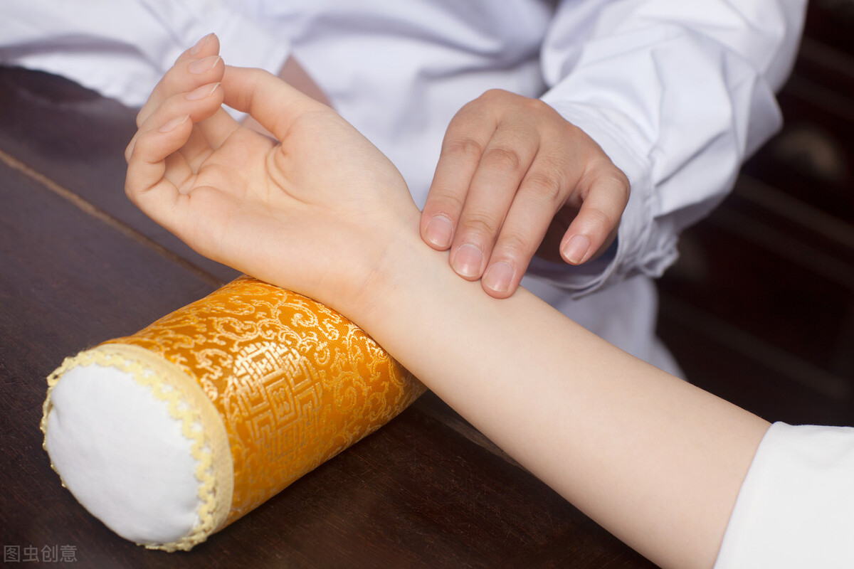 面色发黑暗沉中药方,中医怎么治疗头脑昏沉