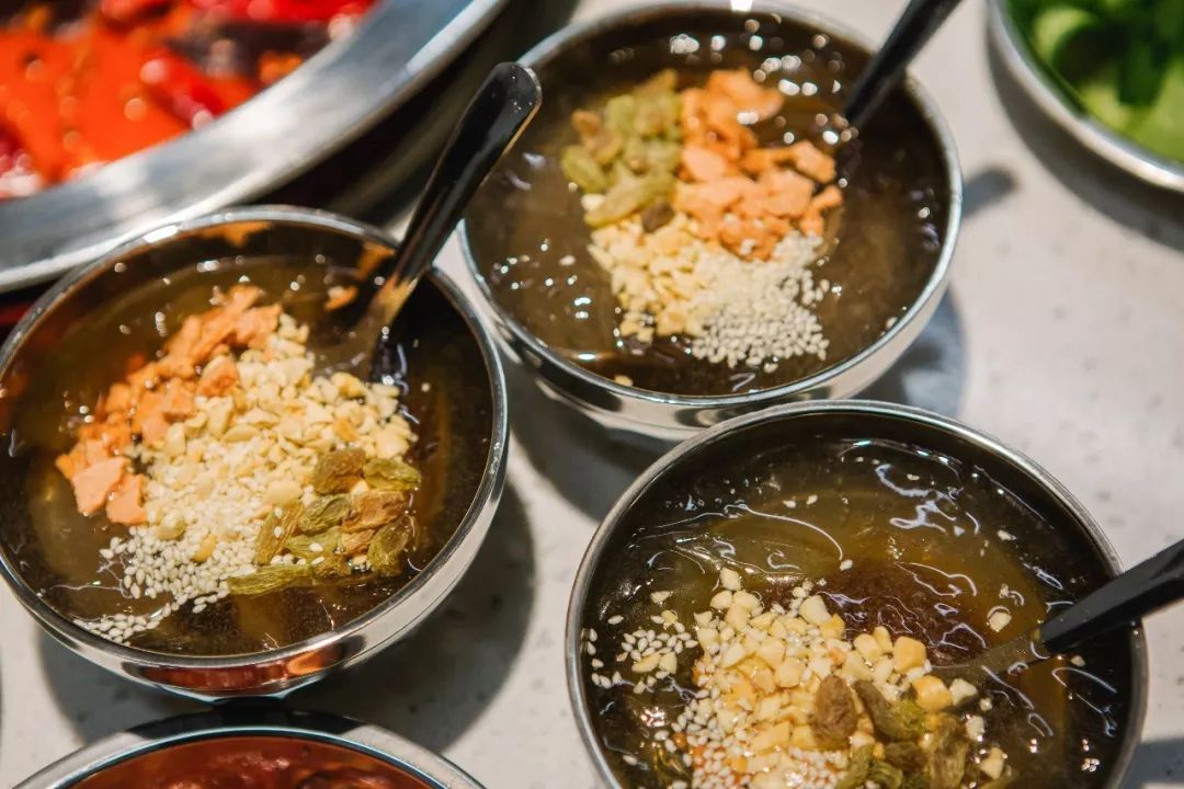 太原老字号火锅店,成都网红店排队4000多桌