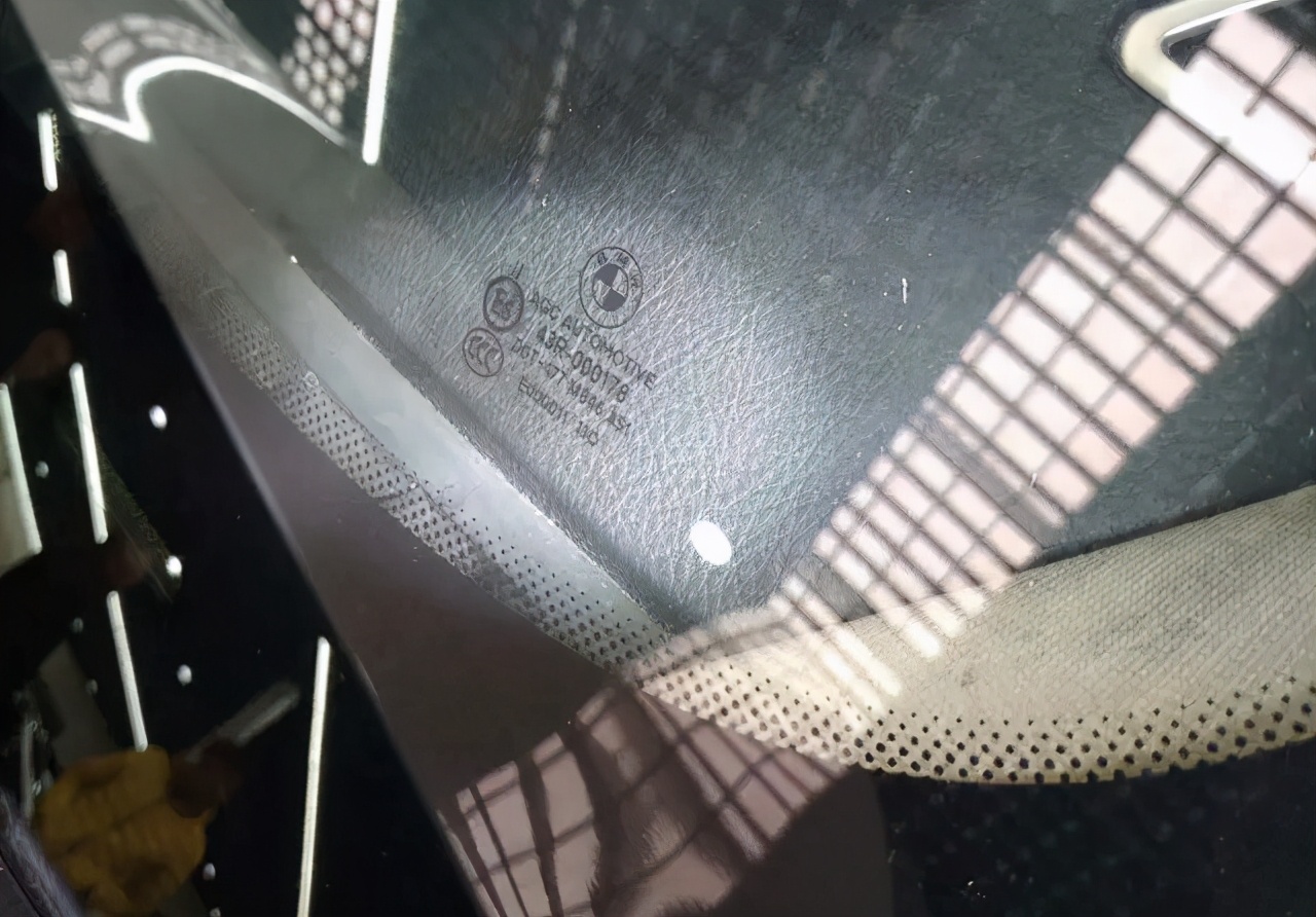 2010年宝马5系520li二手车,2018款宝马5系二手车值得买吗