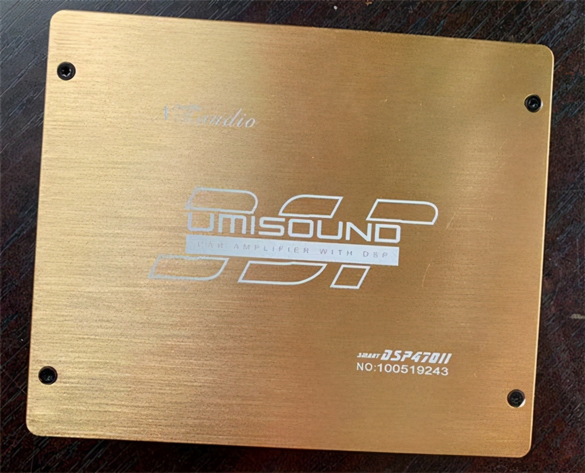 奥迪A3原装音响不够听怎么办？那就丢掉换套“劲浪两分频喇叭”