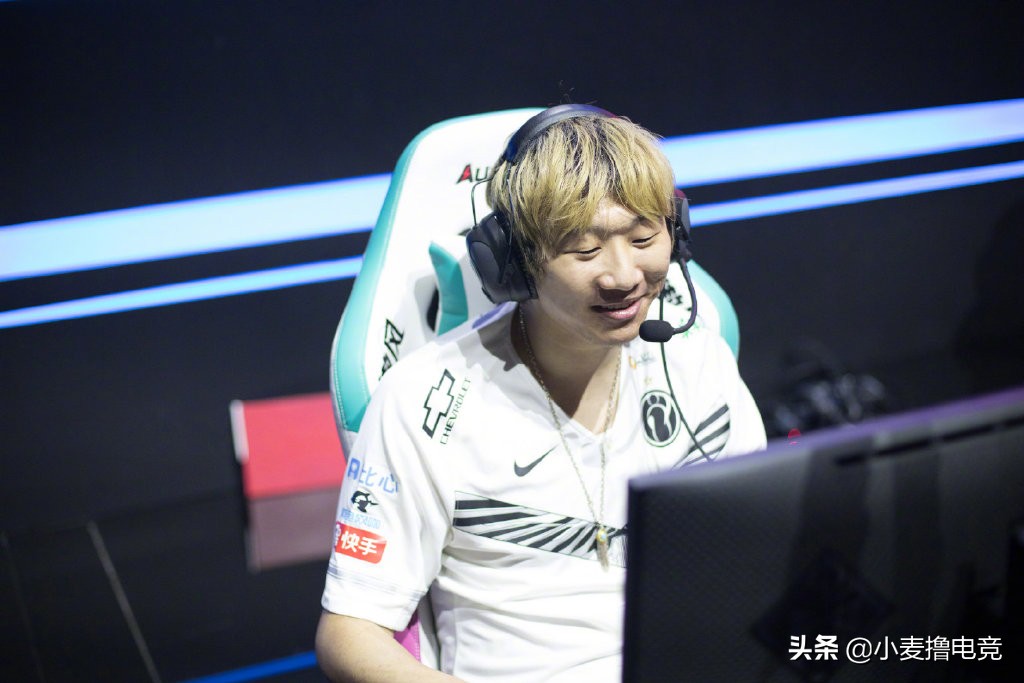 宁王直播谈ig队内问题,宁王总决赛fmvp赛后采访