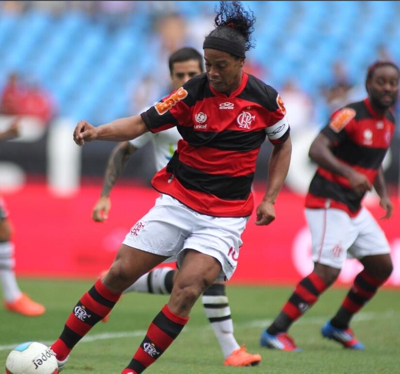 前世界足球先生小罗成为一代“囚”王