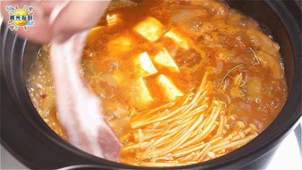 韩式泡菜锅酱汁配方,韩国泡菜猪肉锅教程