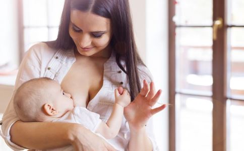 断奶妈妈会有哪些症状,宝妈断奶成功的症状