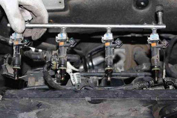 发动机发出突突声是什么原因,发动机故障发出的声音都有哪几种