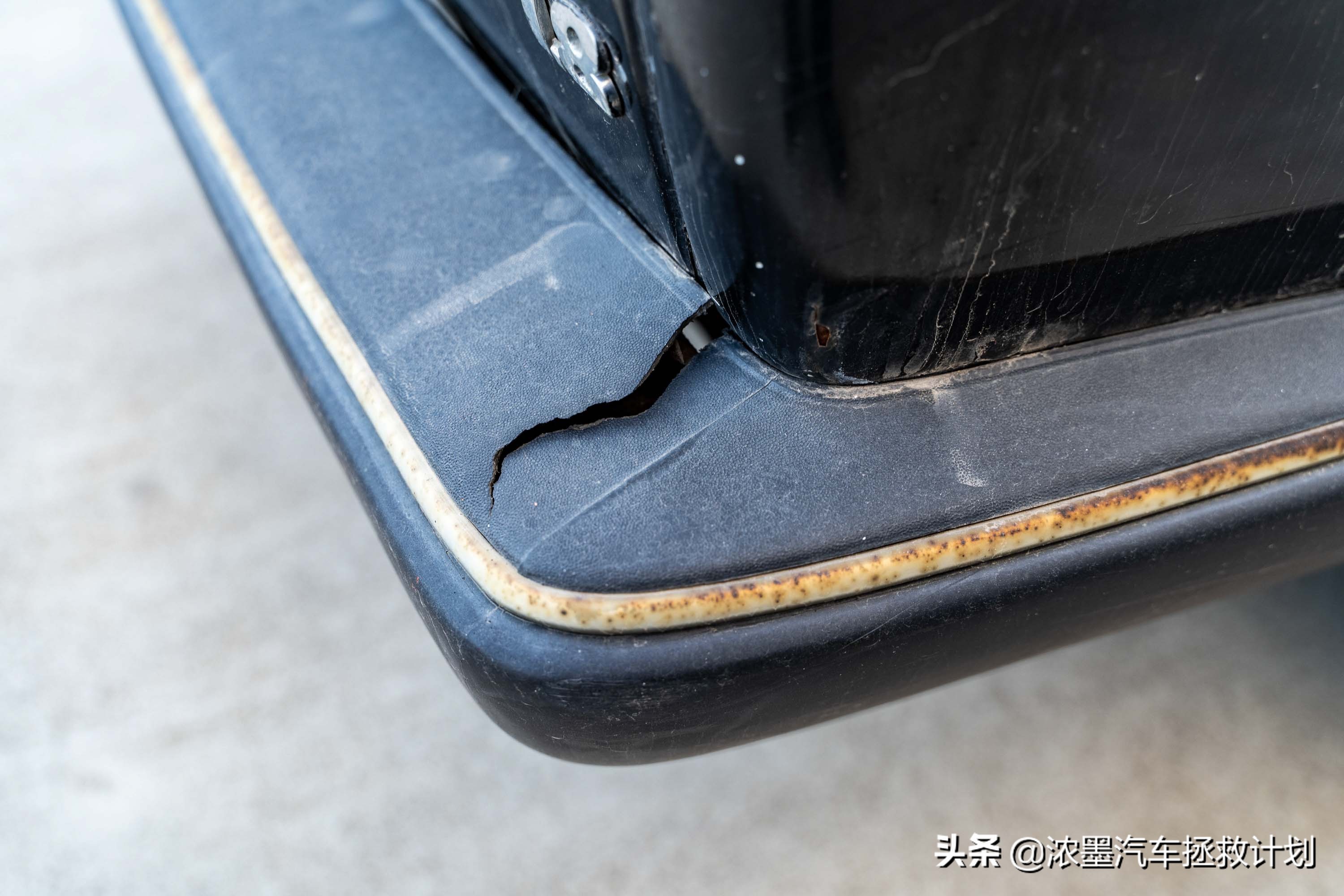 「妙手生花」重建一台战损级桑塔纳，带给它历经千般后的华丽重生