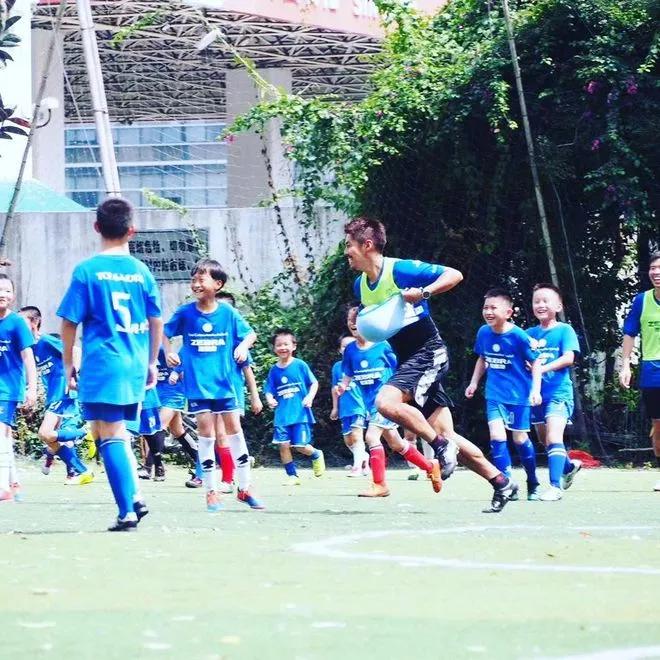 中国足球和中国赛车,中国足球和卡塔尔足球