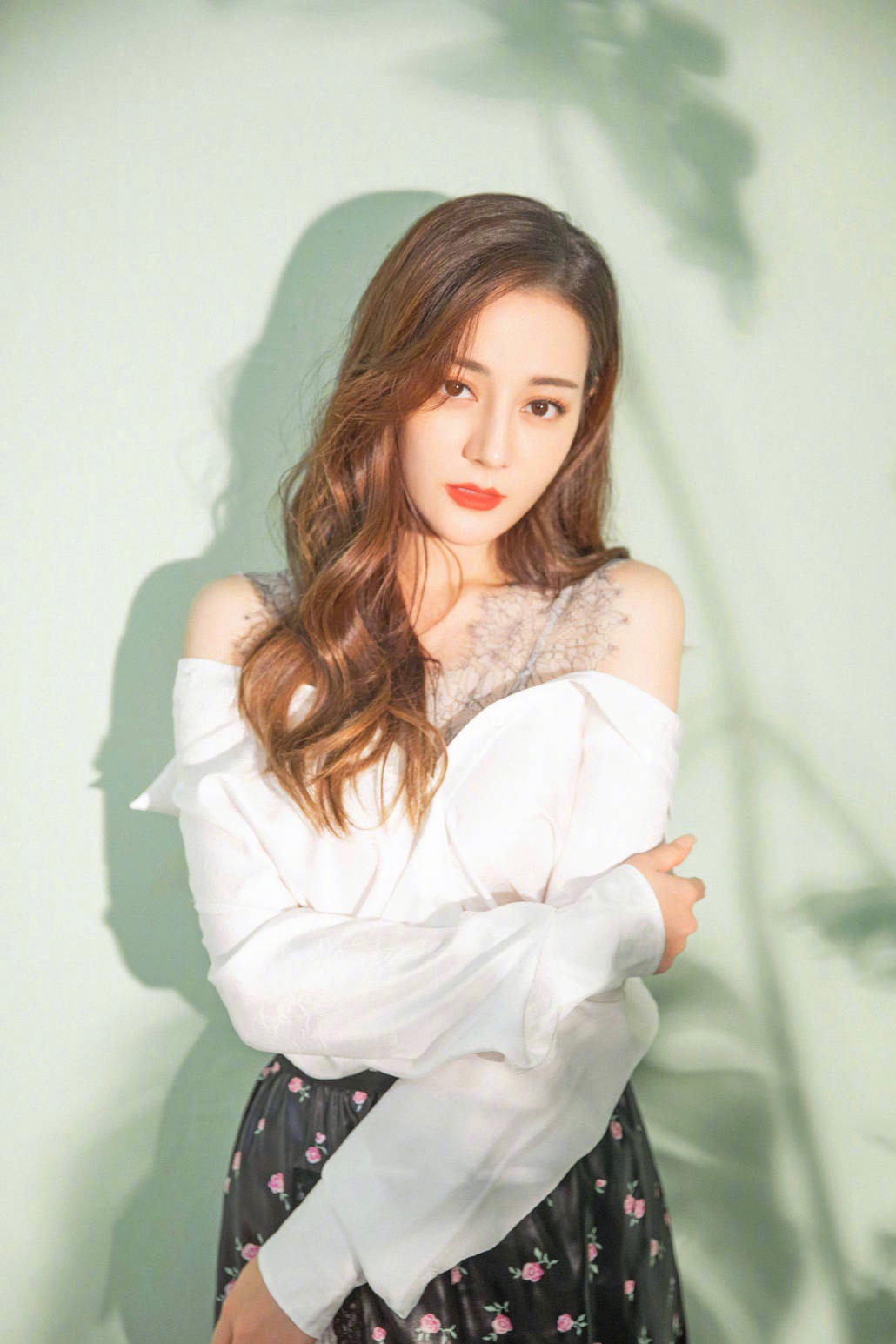 直角肩露肩的正确穿法,优秀的肩线