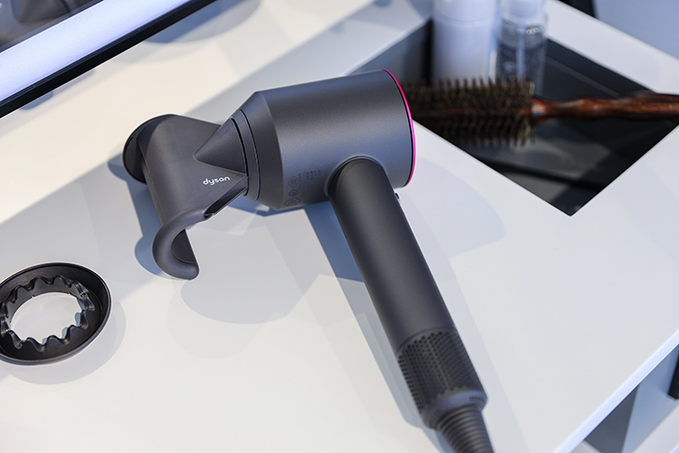 一千块的戴森吹风机是真的吗,300块钱戴森