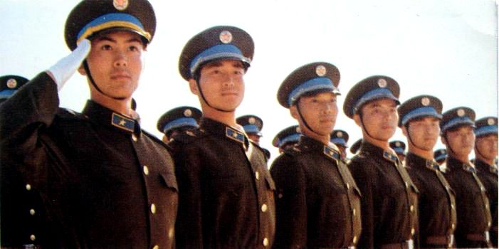 空军一共有几套服装,人民空军衣服