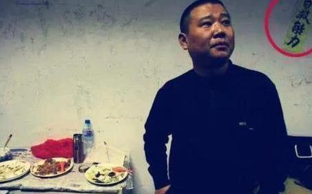 曹云金离开时郭德纲发生了什么事,曹云金拜师郭德纲下跪了吗