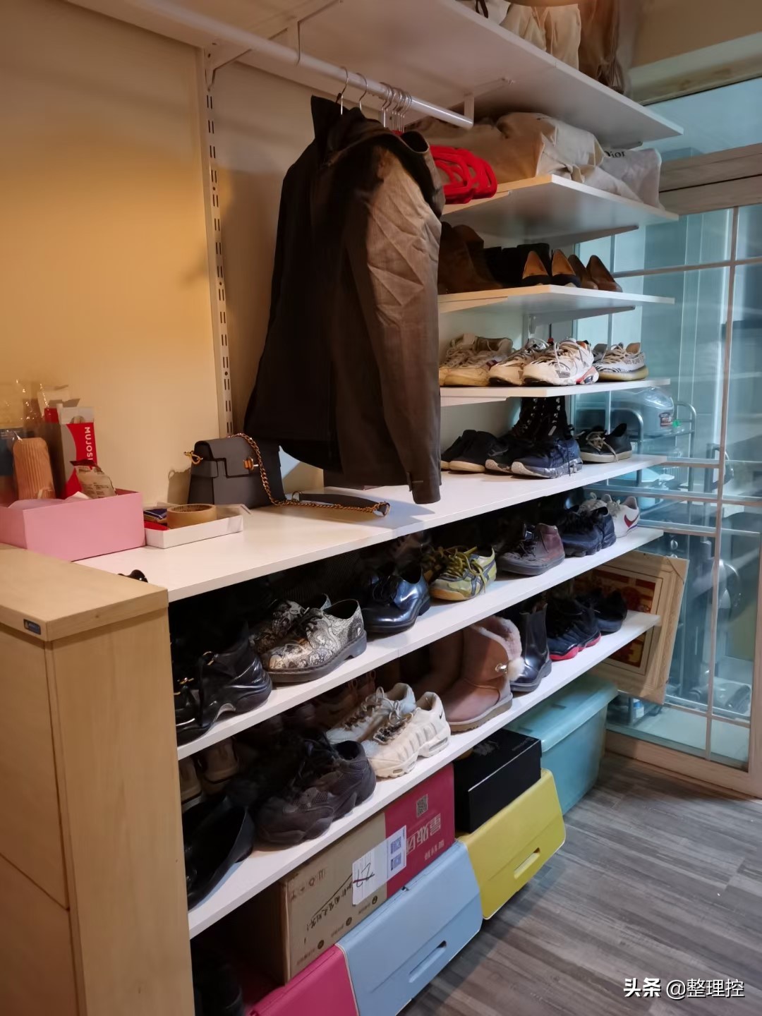 沙发上总是有衣服怎么收拾好,沙发长衣服怎么处理