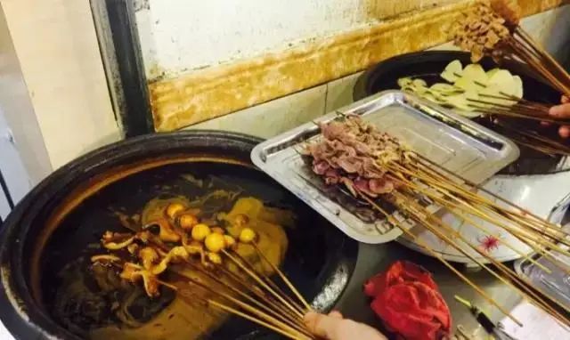 四川人离不开的火锅,四川人离不开的小吃