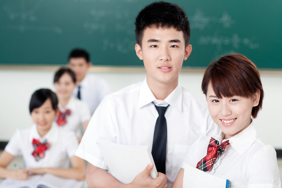 父母告诉青春期女儿的3条建议,女孩青春期家长该怎么做