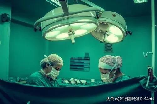 一半几率患肺癌算早期么,肺癌晚期发热是临终症状吗