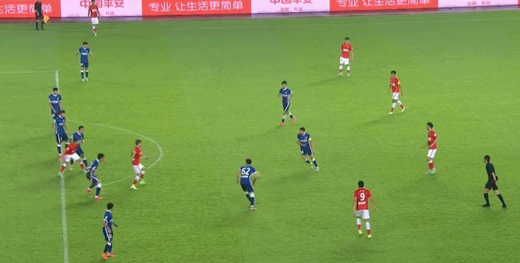 张雷吹罚引争议,张雷点球裁判视频