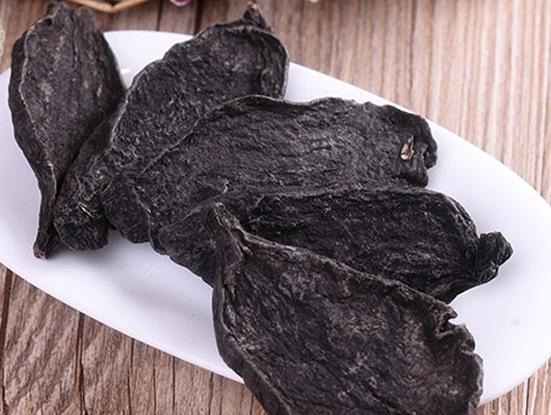 头发特别干燥像枯草该怎么保养,头发干枯毛躁像枯草怎么养好