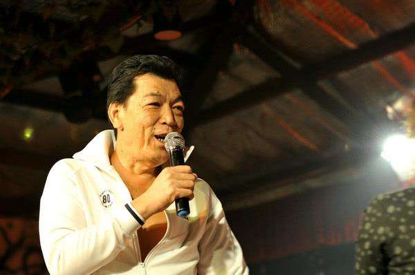 致敬大傻成奎安,大傻成奎安看一次笑一次