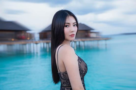 那些靠身材走红的女明星,靠身材出道的两字女星