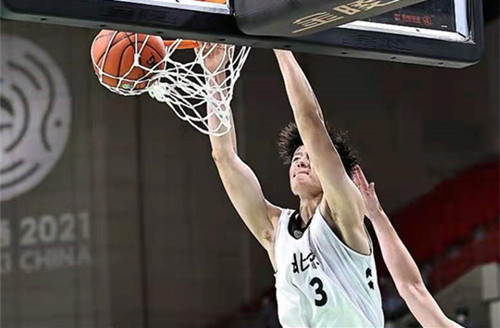 曾凡博首个赛季会打出啥样的表现,曾凡博三分不进