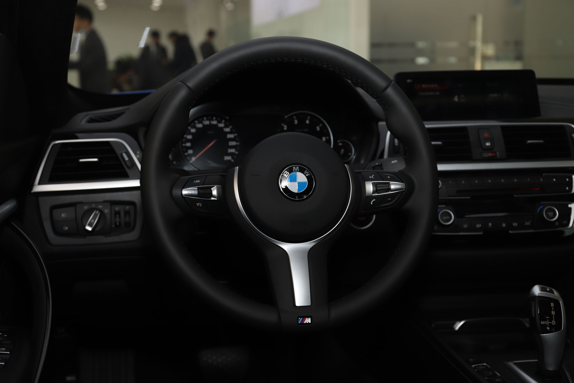 宝马gt3系进口顶配,宝马3系gt热销中购车优惠8万