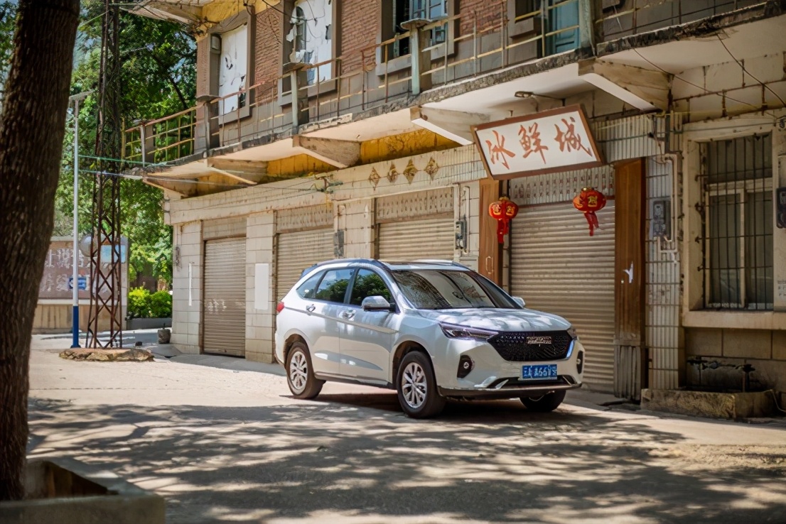 哈弗m6plus2021款手动豪华版,23款哈弗m6plus沉浸式体验