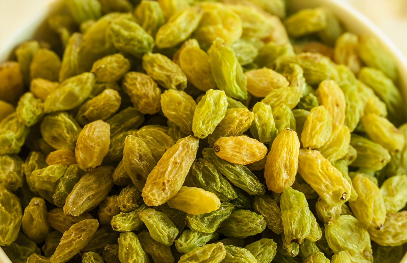 吃葡萄脏了衣服怎么洗才干净,吃葡萄用什么清洗最好