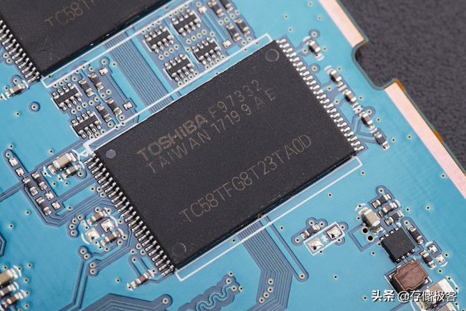 tlc闪存使用寿命1000次是什么意思,tlc闪存颗粒效果怎么样