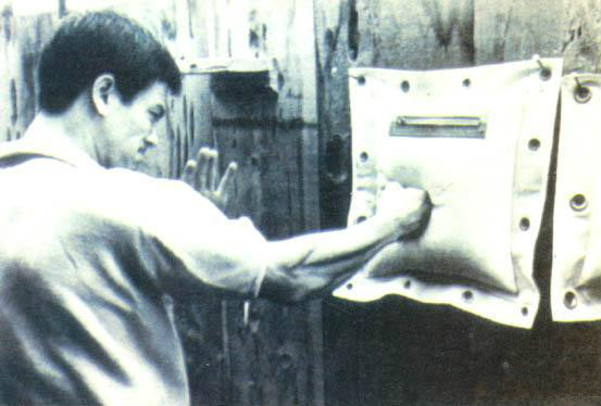 李小龙的功夫有没有被过度神化,李小龙是不是很有学问