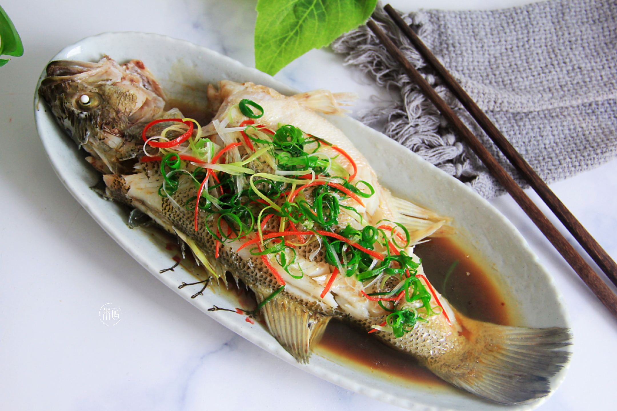 清蒸鱼好吃又不腥的秘诀,清蒸鱼鲜嫩又不腥的秘籍