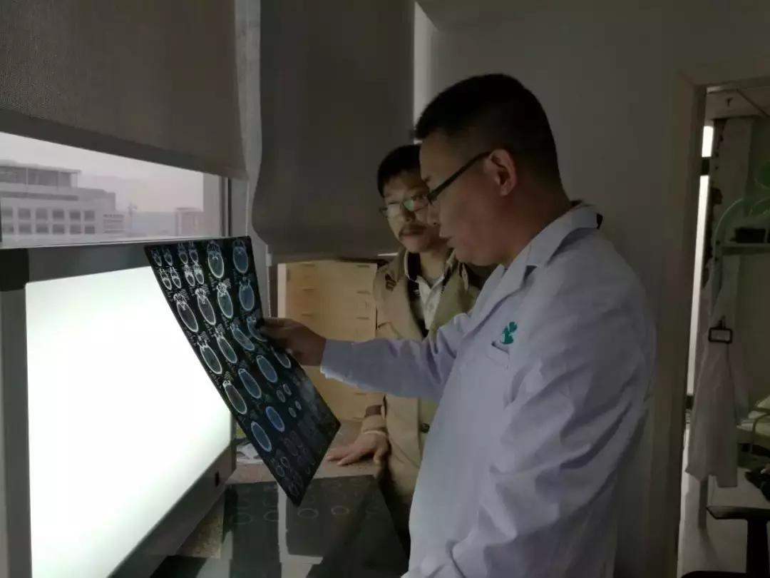 专家到我院坐诊,到医院看病哪几天专家最多