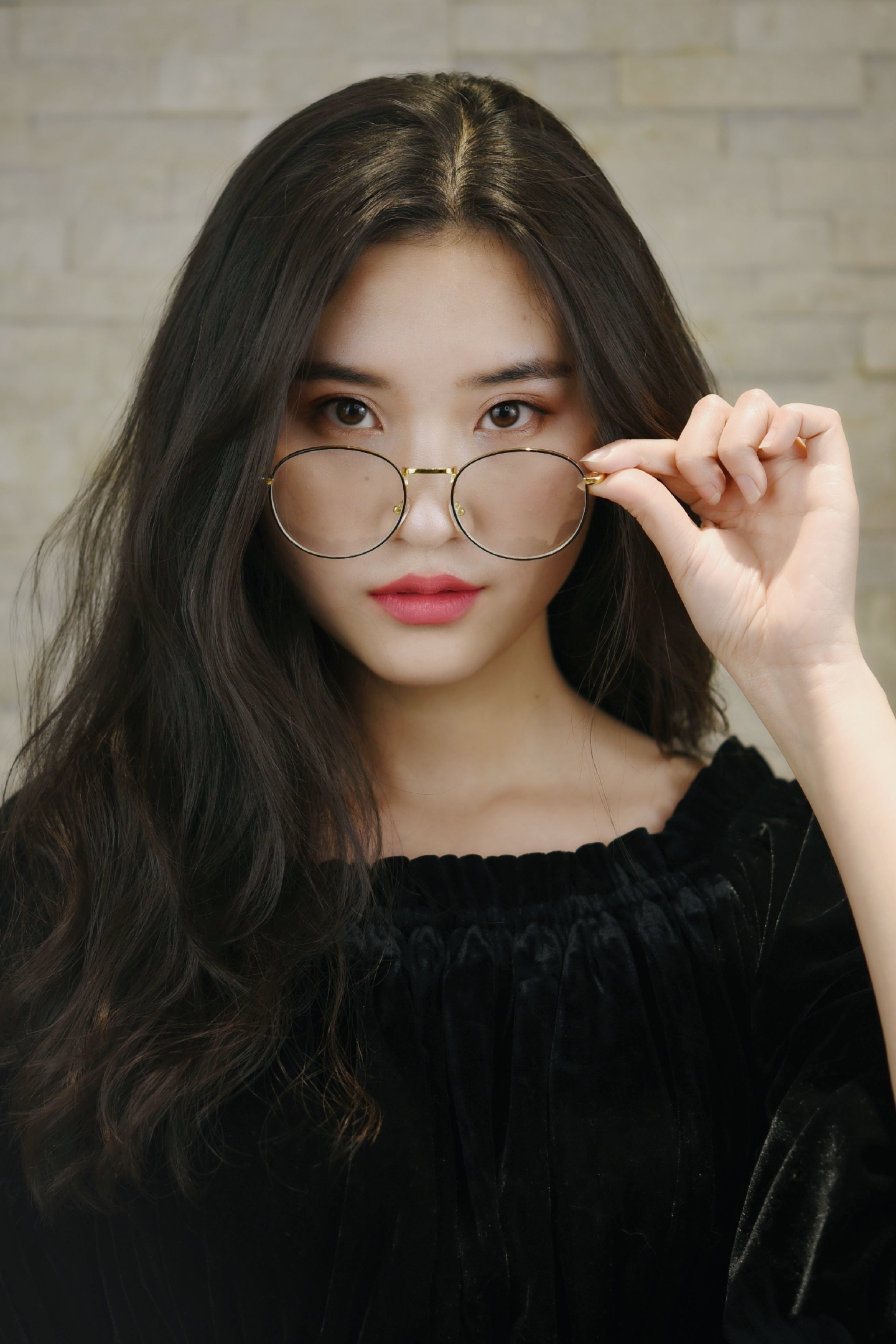 只卖一个色号唇釉哑光,唇釉99元一支