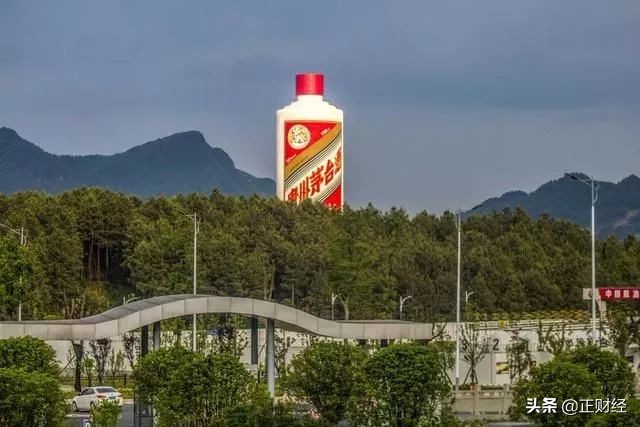 茅台为什么最近降价好快,2014年的茅台为什么跌这么多